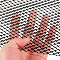 AggAuto close-up of 6x12mm rhombic mesh texture providing debris protection