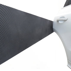 AMPULLA close-up of diamond texture highlighting scratch resistance and easy cleaning