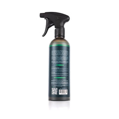 Armour Detail Supply trigger-spray nozzle close-up for easy, controlled application benefit