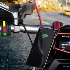 BATIGE close-up of Type-C and USB 3.0 ports demonstrating fast versatile charging
