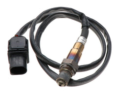 Bosch 17025 front view showing sensor body and thread for reliable fitment