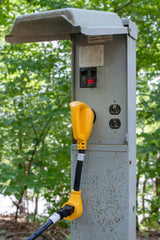 Camco PowerGrip handle closeup for easy gripping and strain reduction