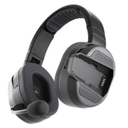 Cardo front view showing PACKTALK EDGEPHONES and rugged design benefit clarity