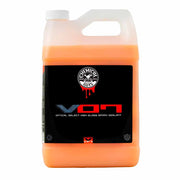 Chemical Guys gallon front label showing product and clear benefits