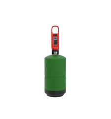 Coleman gauge attached to 16 oz cylinder demonstrating compatibility and fit