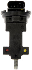 Dorman 907-728 connector close-up showing pins and seal for reliable electrical contact
