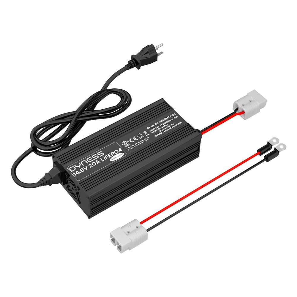 Dyness front panel view showing connectors and rugged build, reliable fast charging