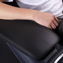 faccaibbg installation demo from backseat showing quick tool-free fit