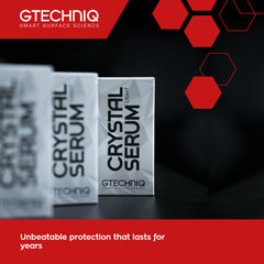 Gtechniq close-up of coated paint highlighting high gloss and swirl resistance benefit