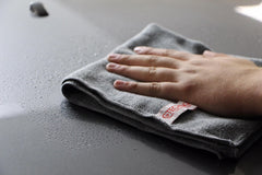 Gtechniq MF1 close-up of split fibres highlighting superior residue removal