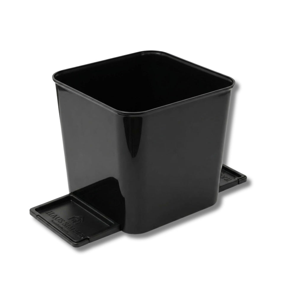HAUSSIMPLE front view of compact car trash can showing tidy fit and easy access