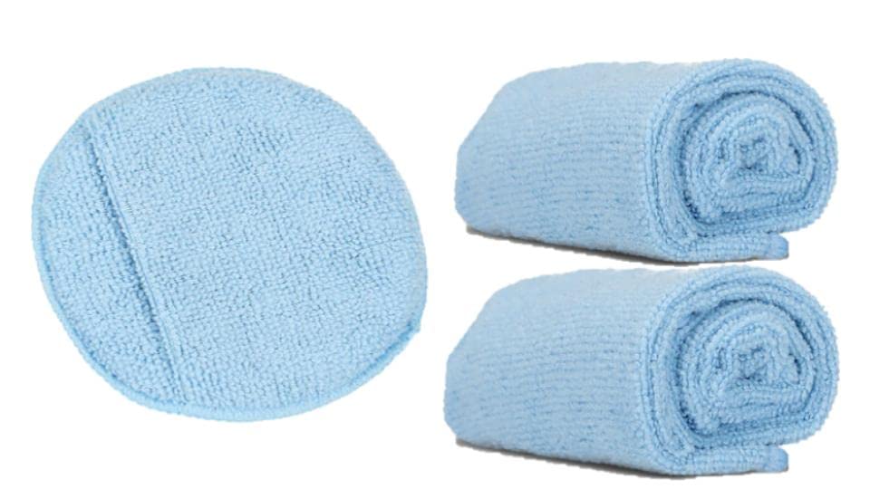 Leather CPR applicator sponge front view showing soft microfiber and benefit even application