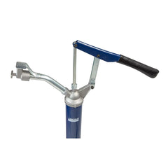 Lincoln 1340 non‑drip spout closeup preventing spills and mess