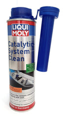 Liqui Moly 7110 label and cap close-up highlighting dosage clarity