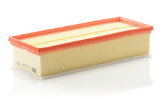 Close-up of Mann Filter pleated media highlighting stable pleat structure and filtration