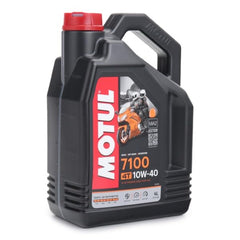 Motul 7100 4T ester-technology close-up highlighting protective film