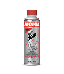 Motul bottle front packaging showing label and product clarity benefit