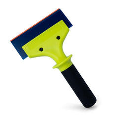 NEWISHTOOL close-up of beveled rubber blade preventing scratches