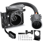 Nilight front view showing both 7‑way and 4‑pin outputs for versatile towing