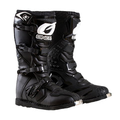 O'NEAL boot front view showing protective plates and styling benefit safety