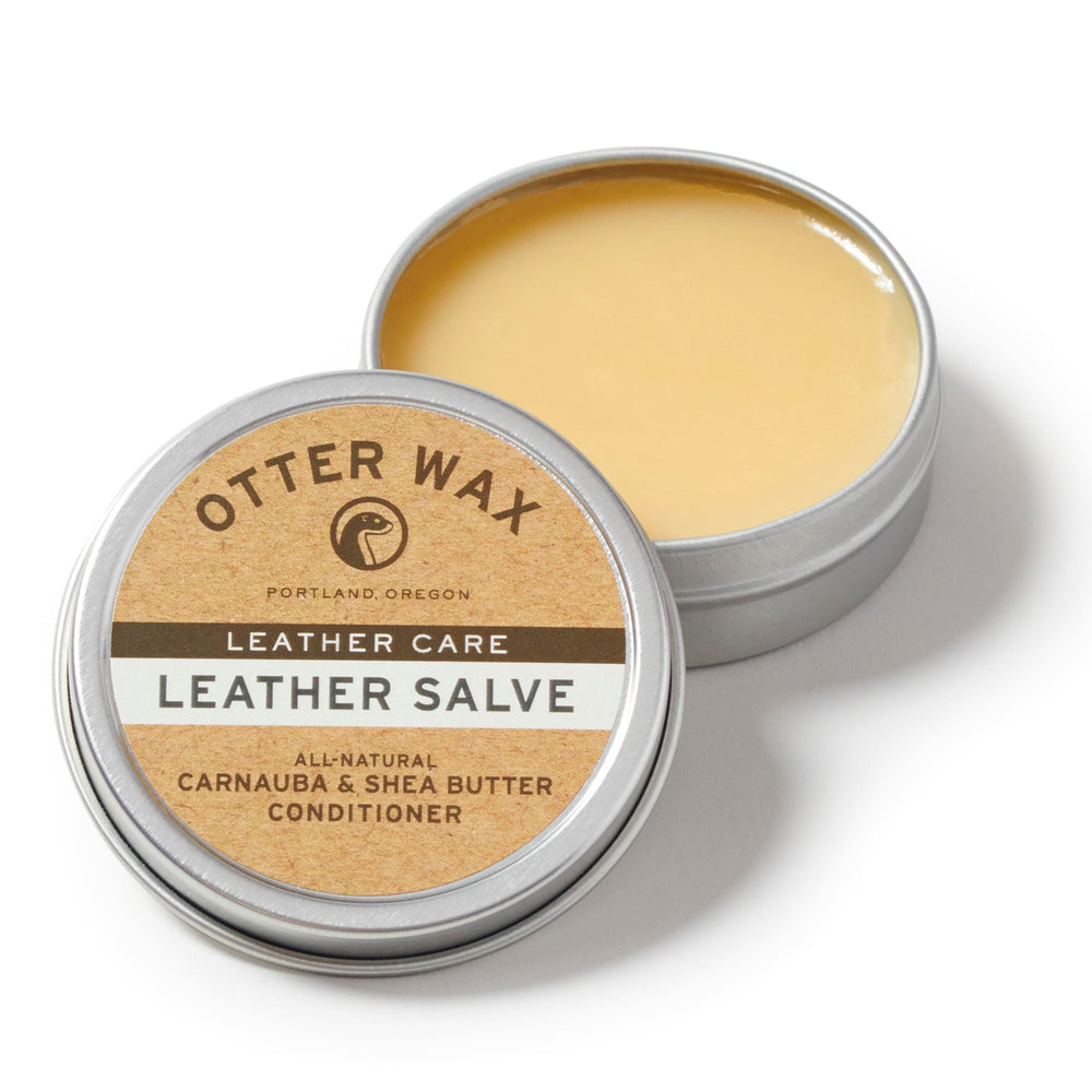 Otter Wax jar front label showing product and natural ingredients benefit