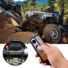 Riyitauto receiver close-up showing sealed housing and durability for outdoor use