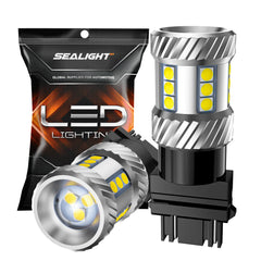 SEALIGHT 3157 front view showing compact design and bright output