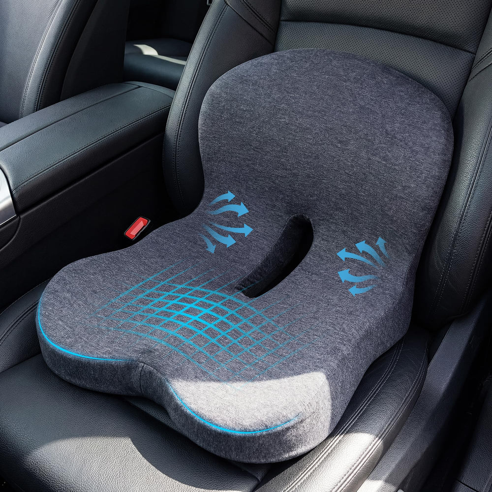 ZUAMEGU front view of cushion showing ergonomic U-shape and comfortable support