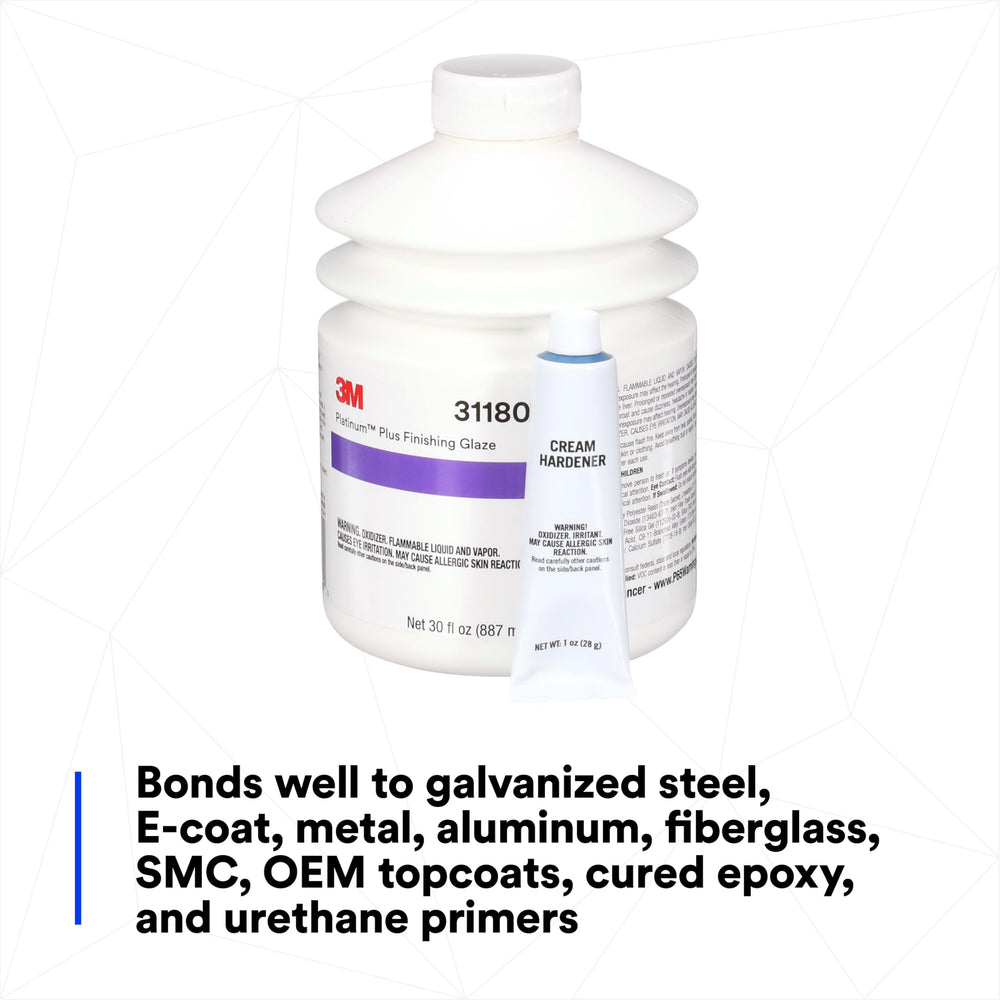 3M Platinum Plus Glaze sanded surface close-up showing feathered edge and smooth finish benefit