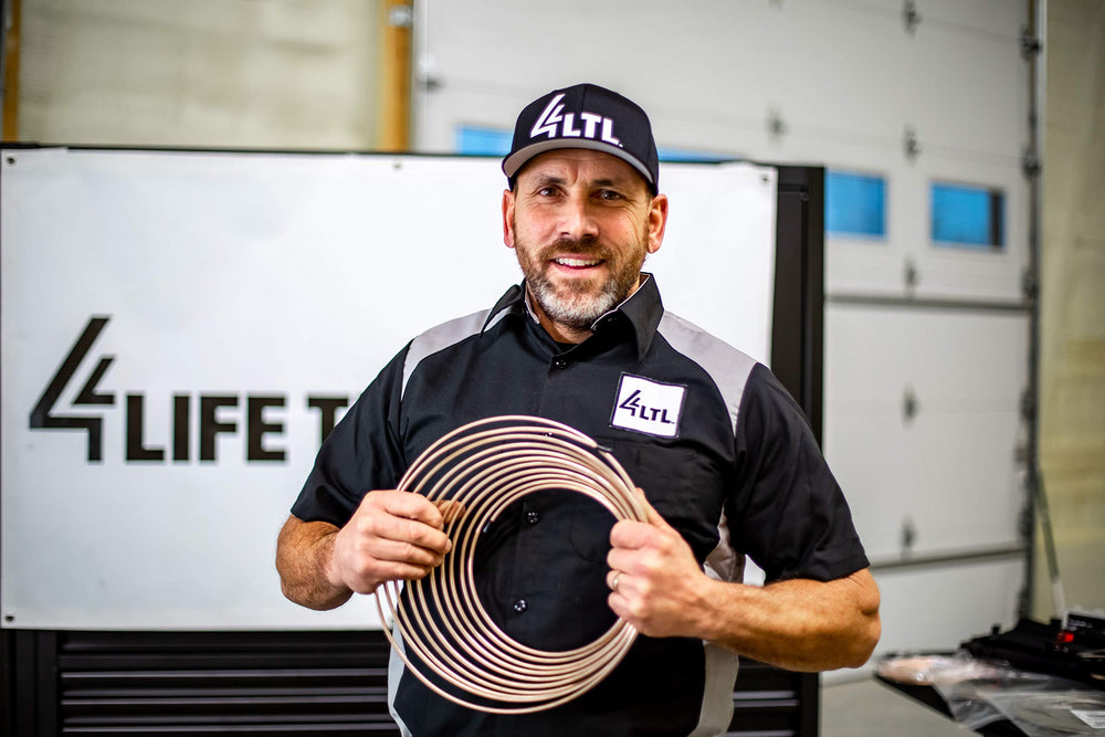4LIFETIMELINES product label and specs shot highlighting SAE/ISO compliance advantage