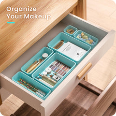 A-LuGei mini trays holding lipsticks for quick selection and tidy storage