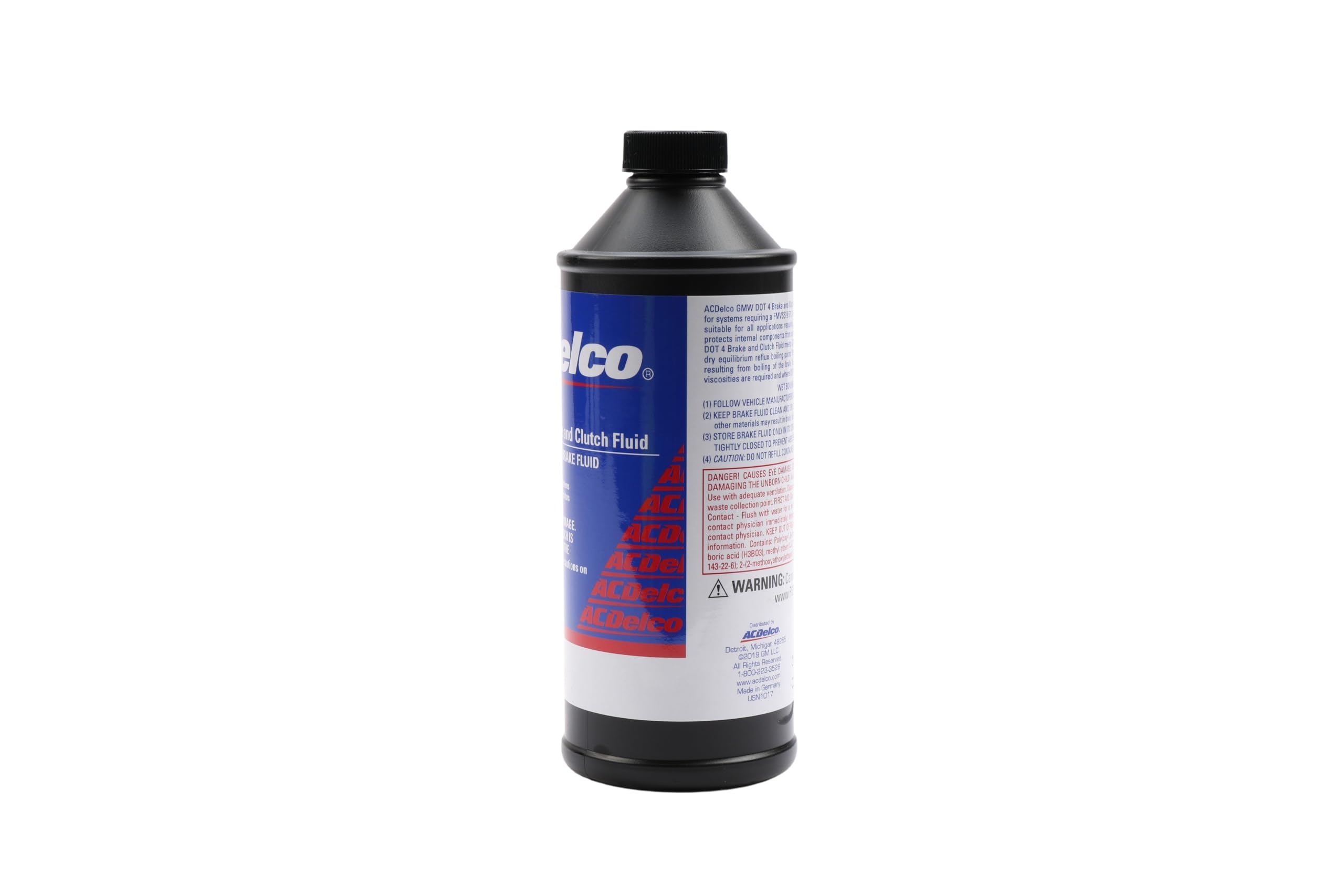 ACDelco close-up of cap and nozzle for clean pouring and spill prevention
