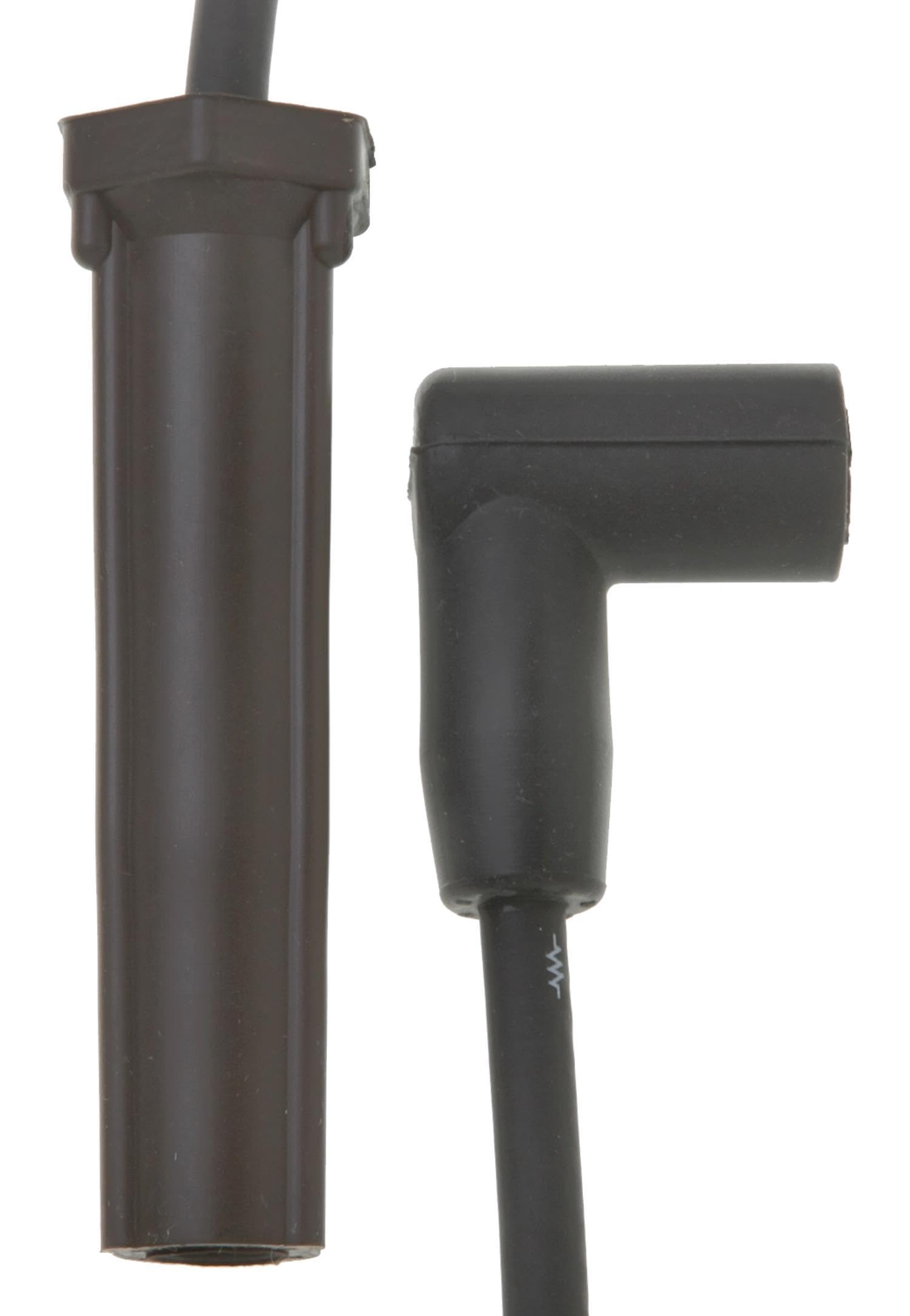ACDelco Gold 9726UU boot and terminal close-up highlighting corrosion-resistant terminal for secure contact