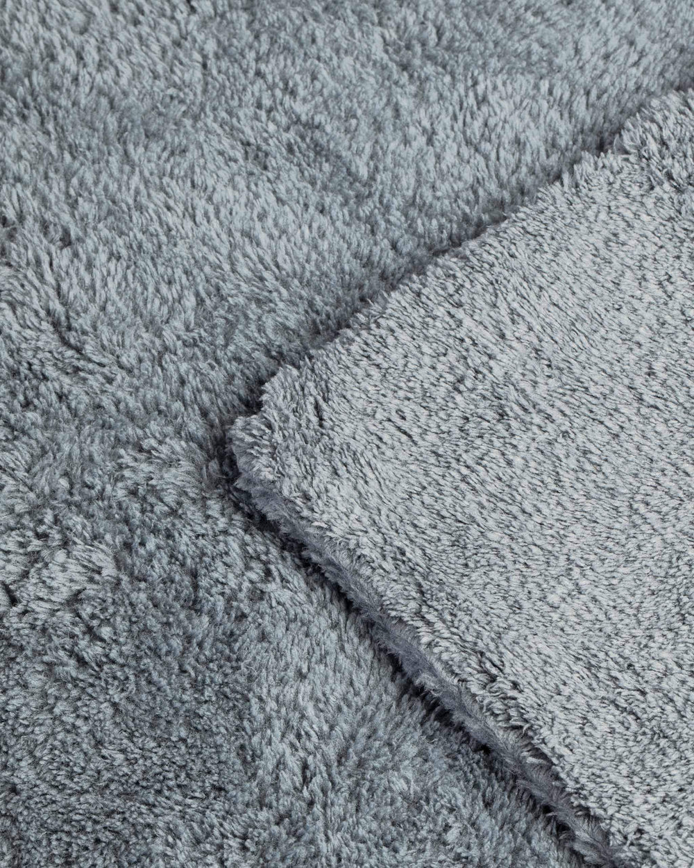 Adam's Polishes towel drying car panel fast and safe without swirls
