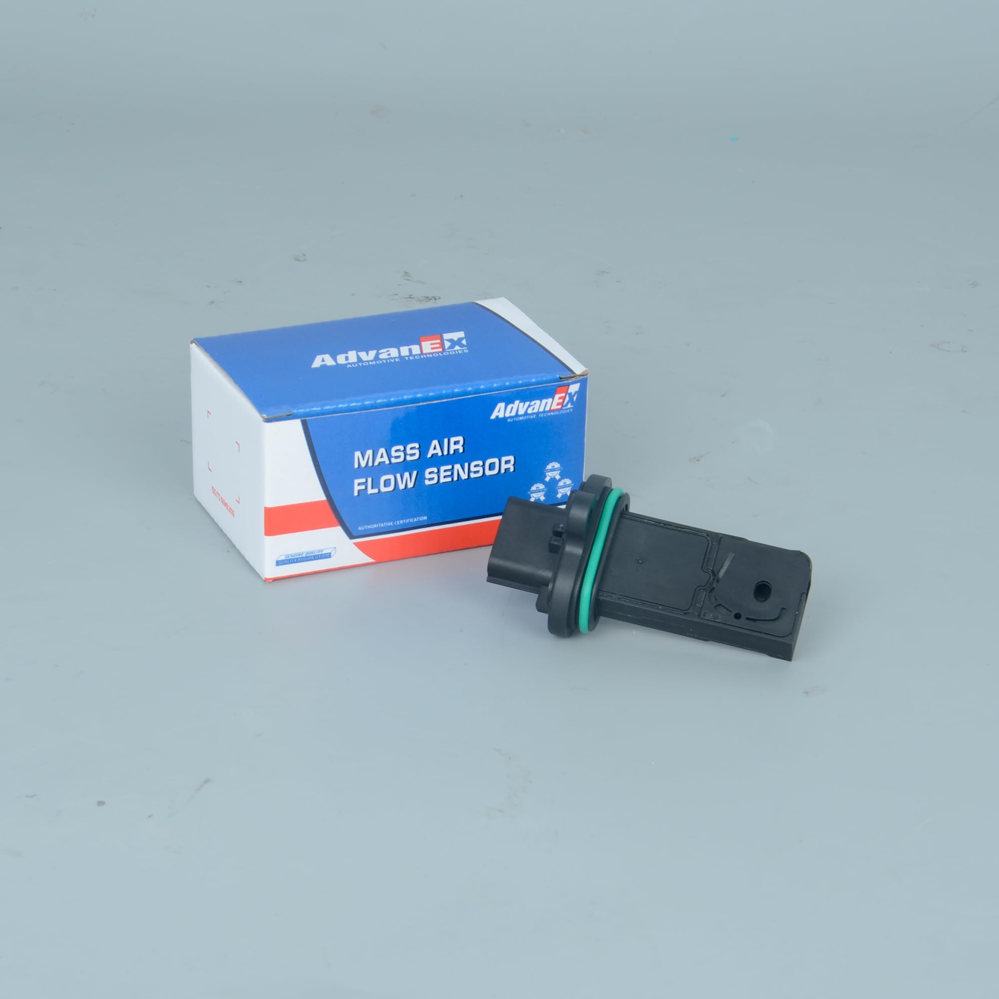 AdvanEX mechanic installing sensor showing quick, tool-friendly replacement