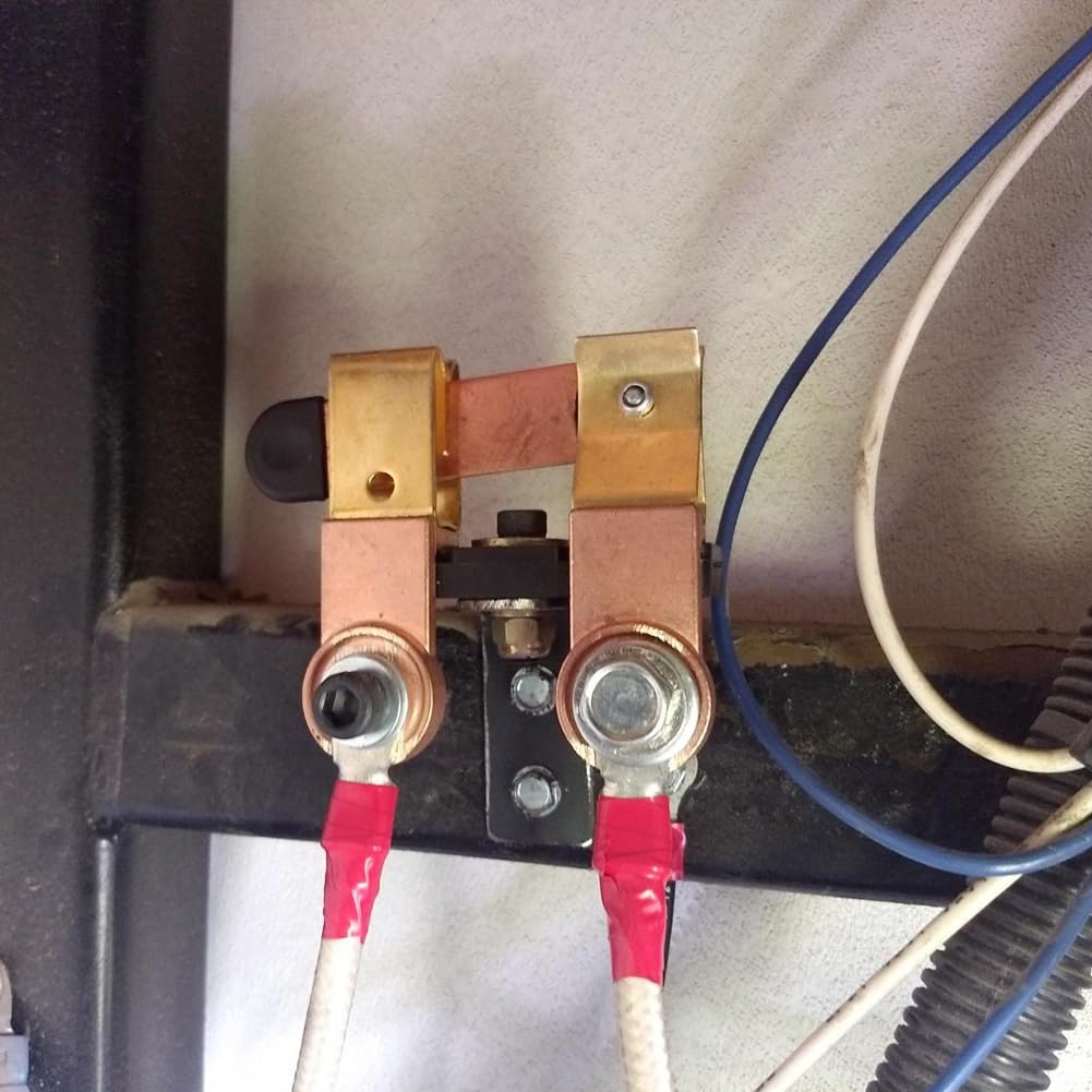 Ampper side profile of battery disconnect highlighting low-profile mounting advantage