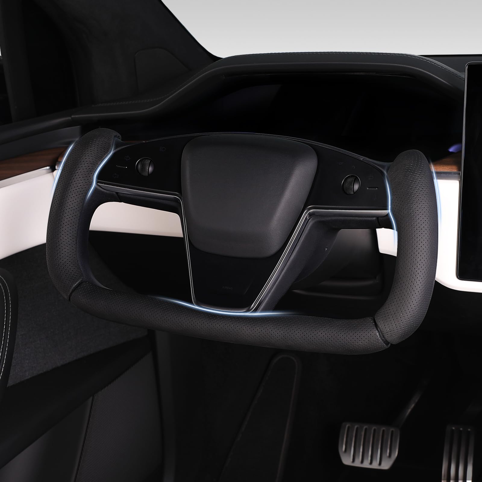 Aotoyou interior anti-slip texture close-up ensuring secure steering control