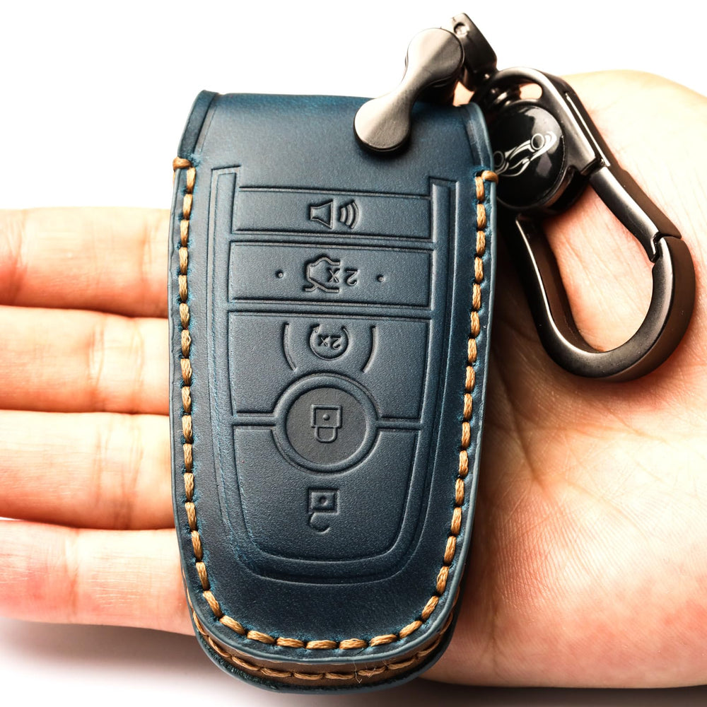 APEKUU keychain attached to bag for convenient carry and security