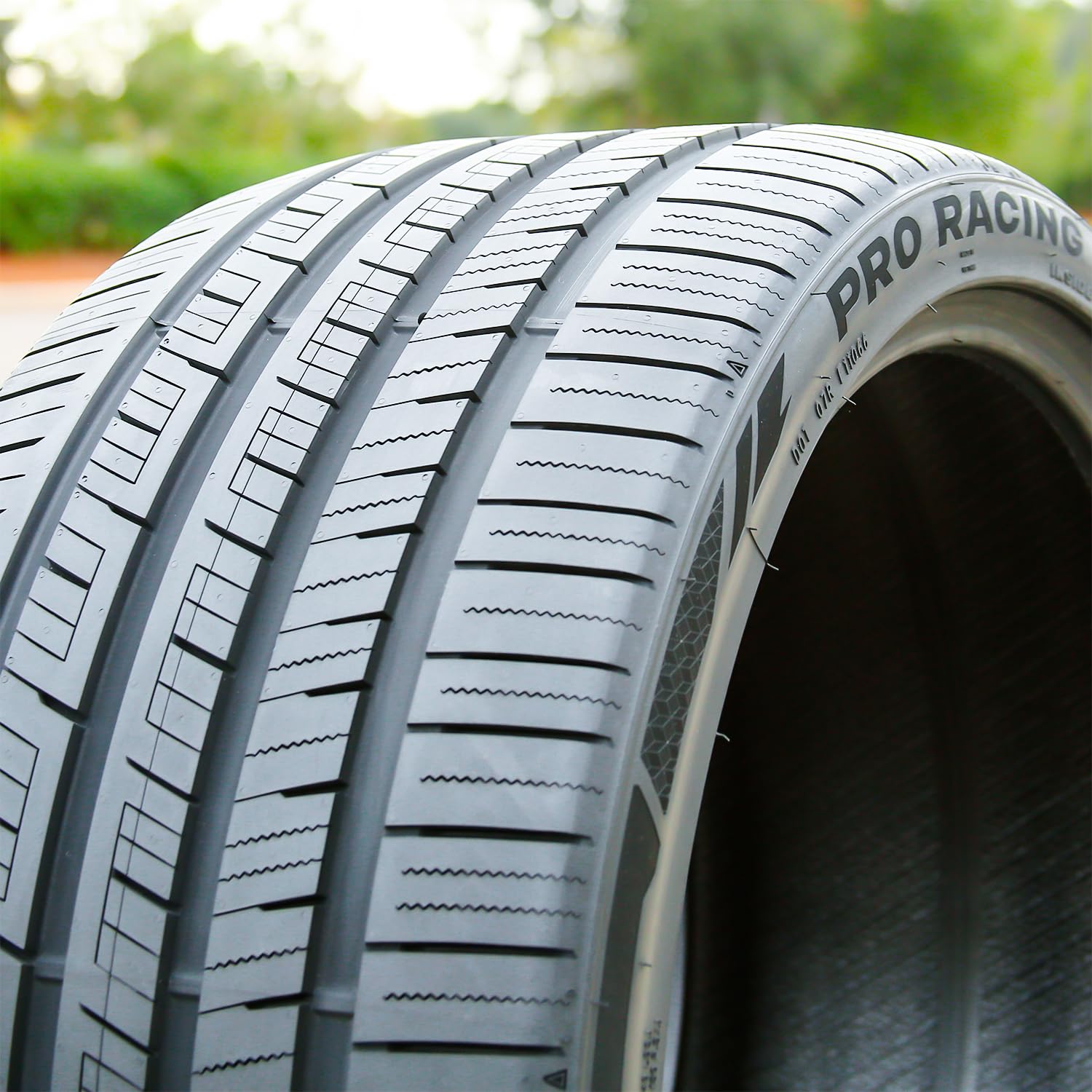 Aplus close-up of directional tread pattern highlighting grip benefits