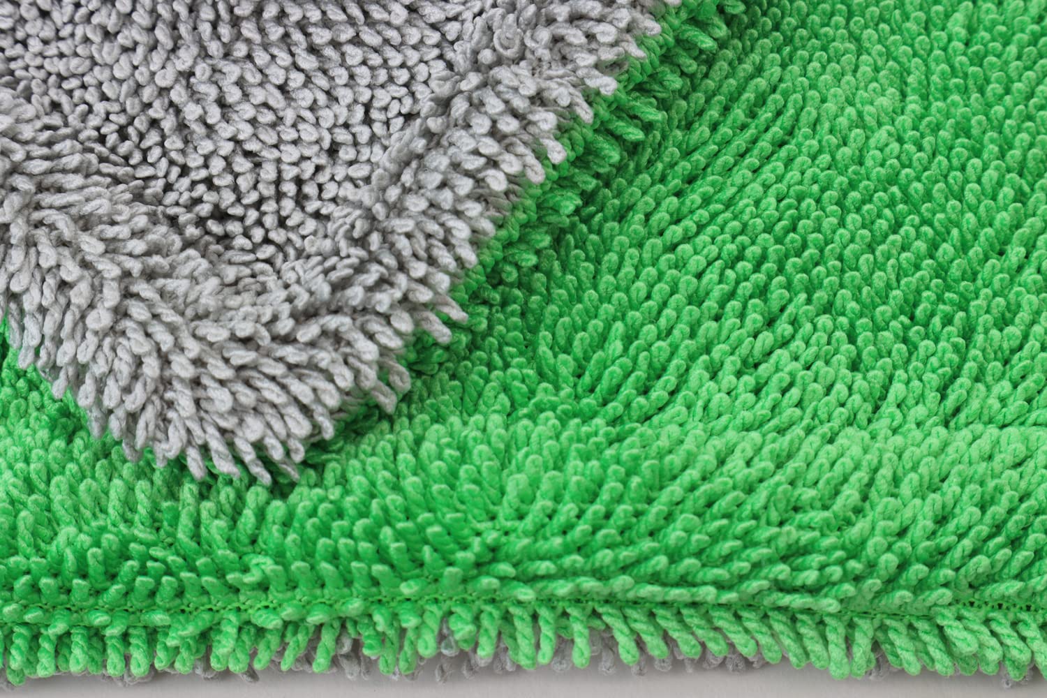 Autofiber Dreadnought XL double-twist pile close-up shows absorbent fibers
