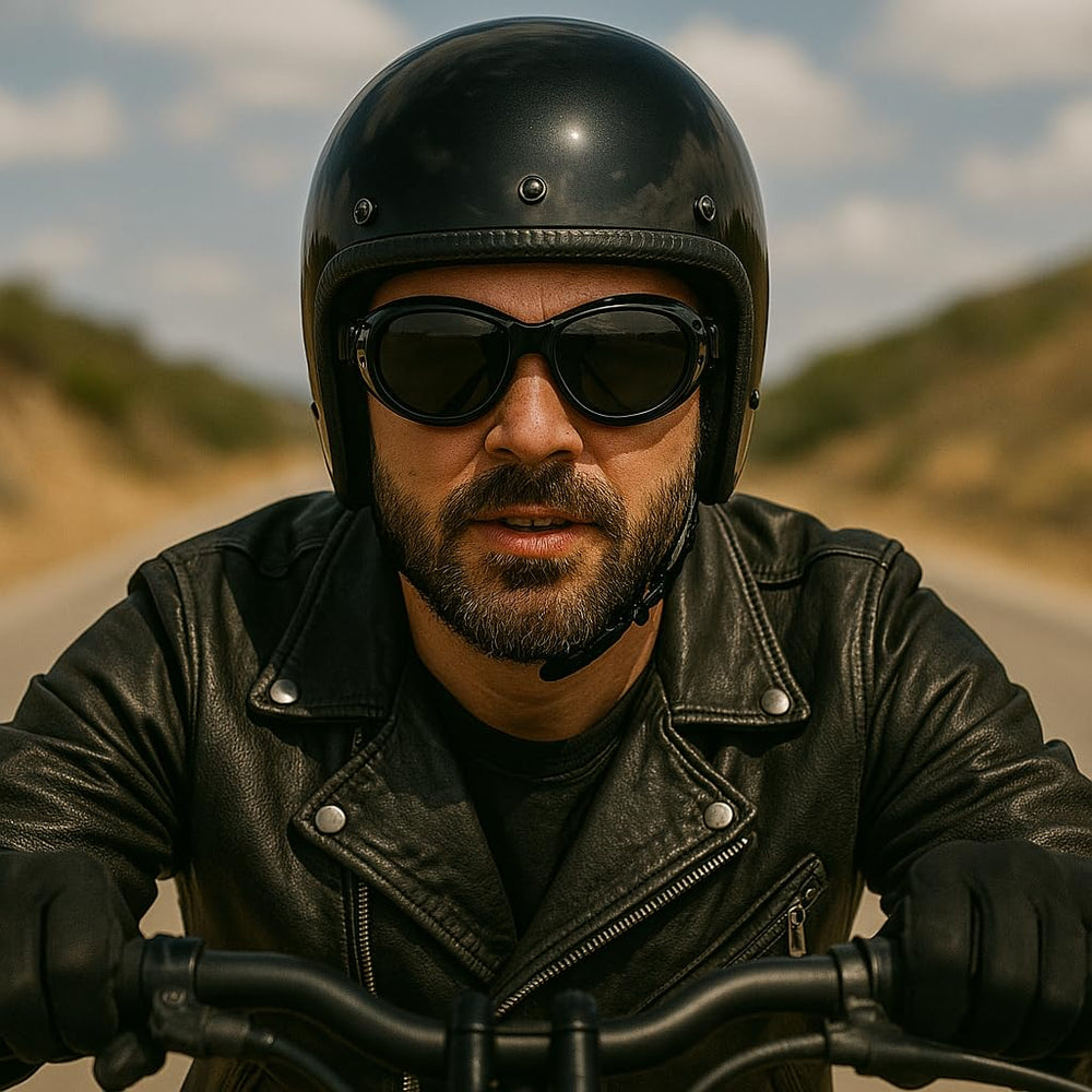 Birdz Eagle Red Baron on motorcycle rider shows wind and dust protection