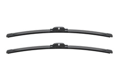 Bosch AeroTwin blade profile close-up showing bracketless design for smooth, quiet wiping
