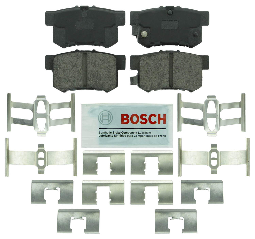 Bosch BE537H rear brake pad set front packaging showing included hardware and towel for protection