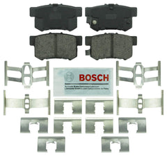 Bosch BE537H rear brake pad set front packaging showing included hardware and towel for protection