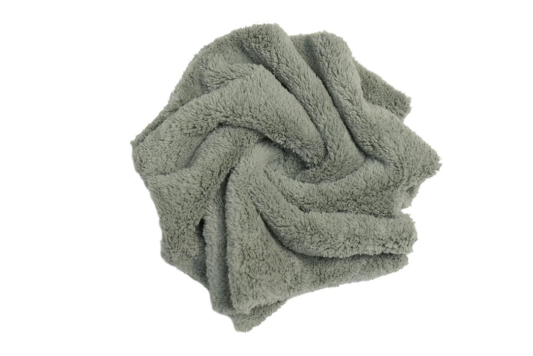 CARCAREZ close-up of long-pile fibers showing superior absorption benefit