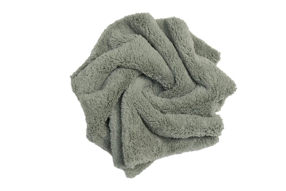 CARCAREZ close-up of long-pile fibers showing superior absorption benefit