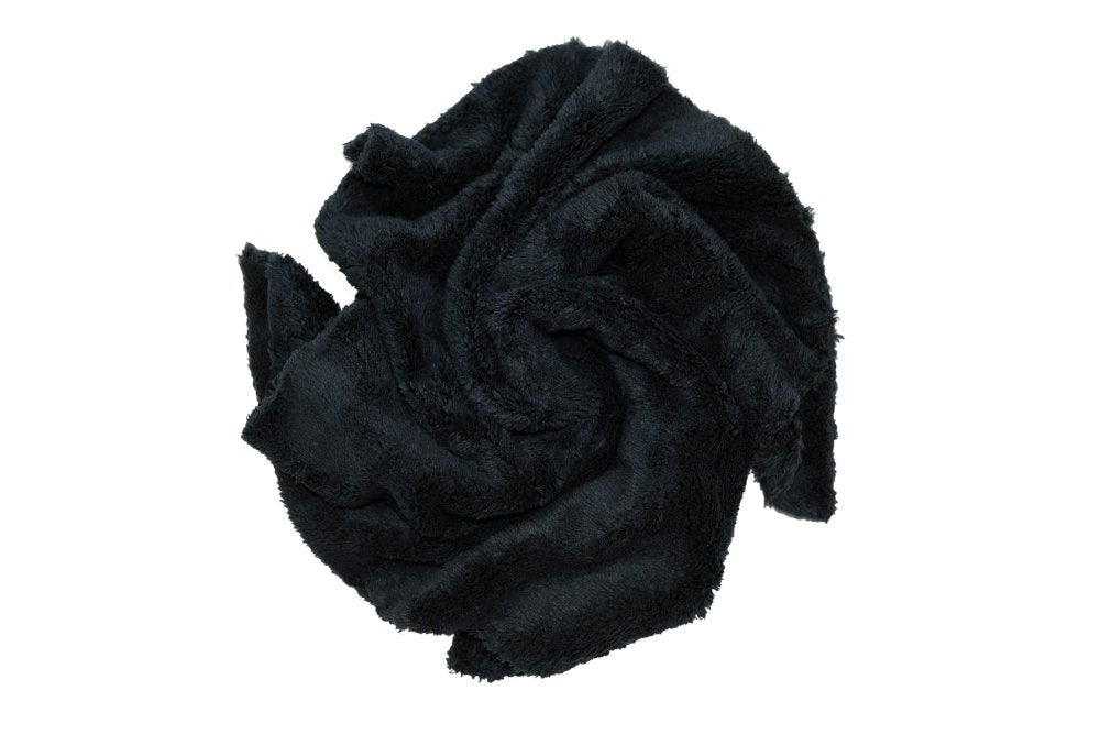 CARCAREZ close-up of 450GSM plush fibers showing superior absorption