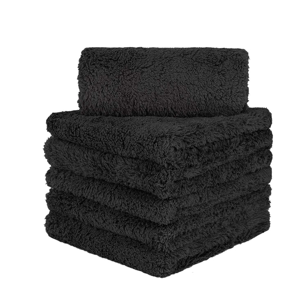 CARCAREZ front view of black edgeless towels showing pack and convenience