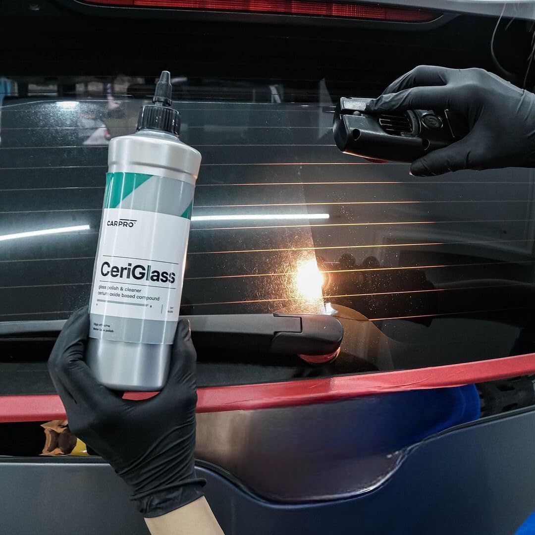 CARPRO CeriGlass compound texture on pad ready to correct glass defects