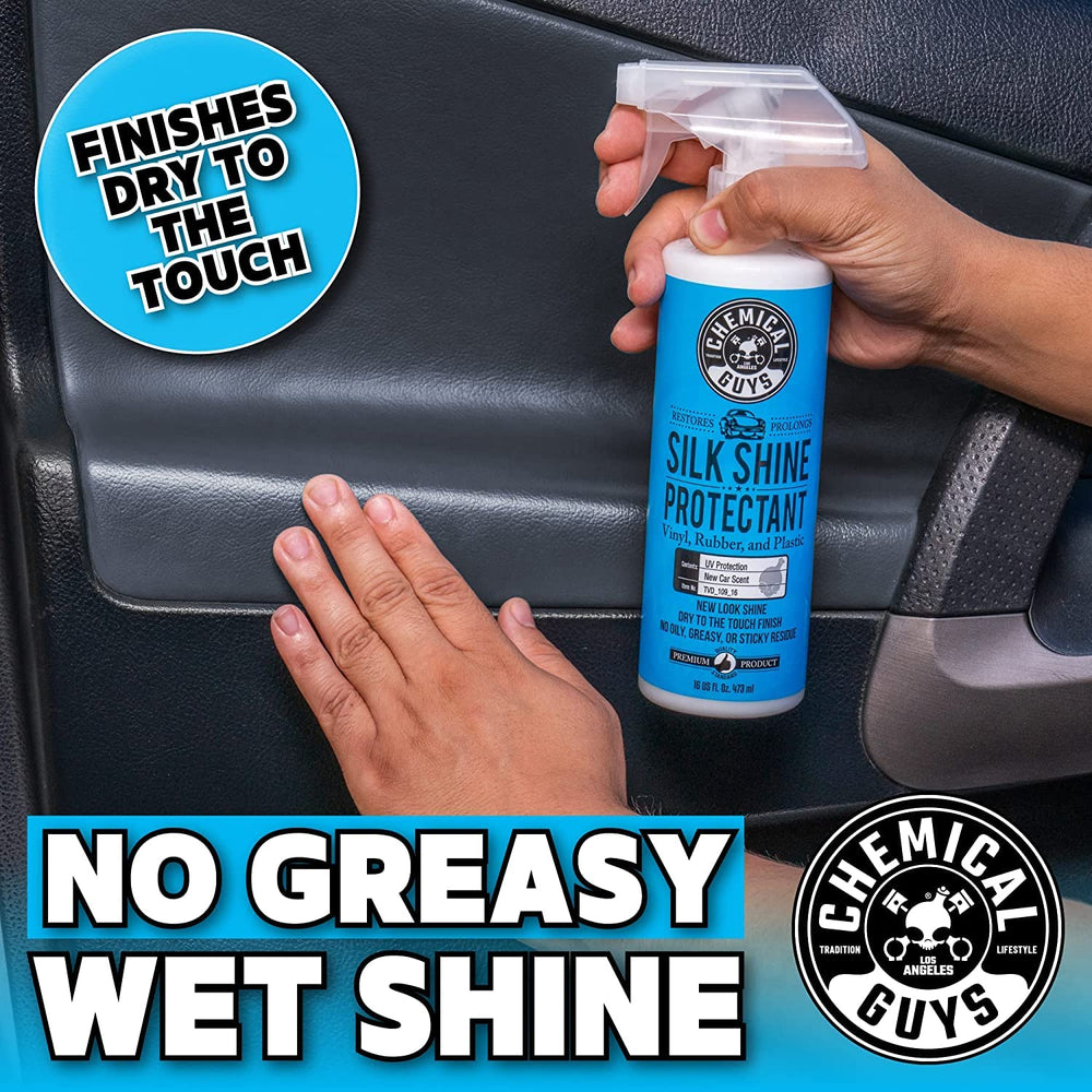 Chemical Guys bottle with applicator pad ready for quick detailing